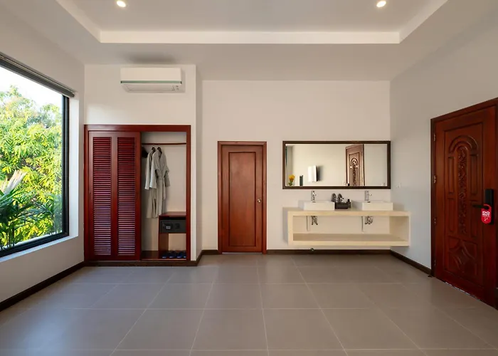 Villa Blanc Smith Private Siem Reap