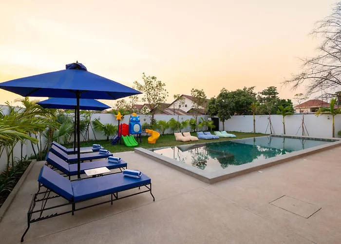 Blanc Smith Private Villa *
