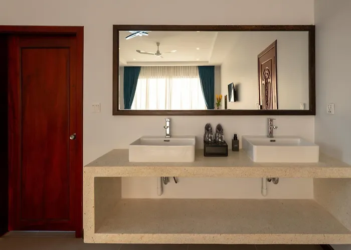 Blanc Smith Private Villa *